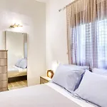 Villa Crypty